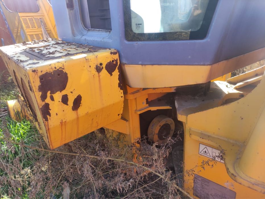 Продам погрузчик xcmg zl 50 по запчастям