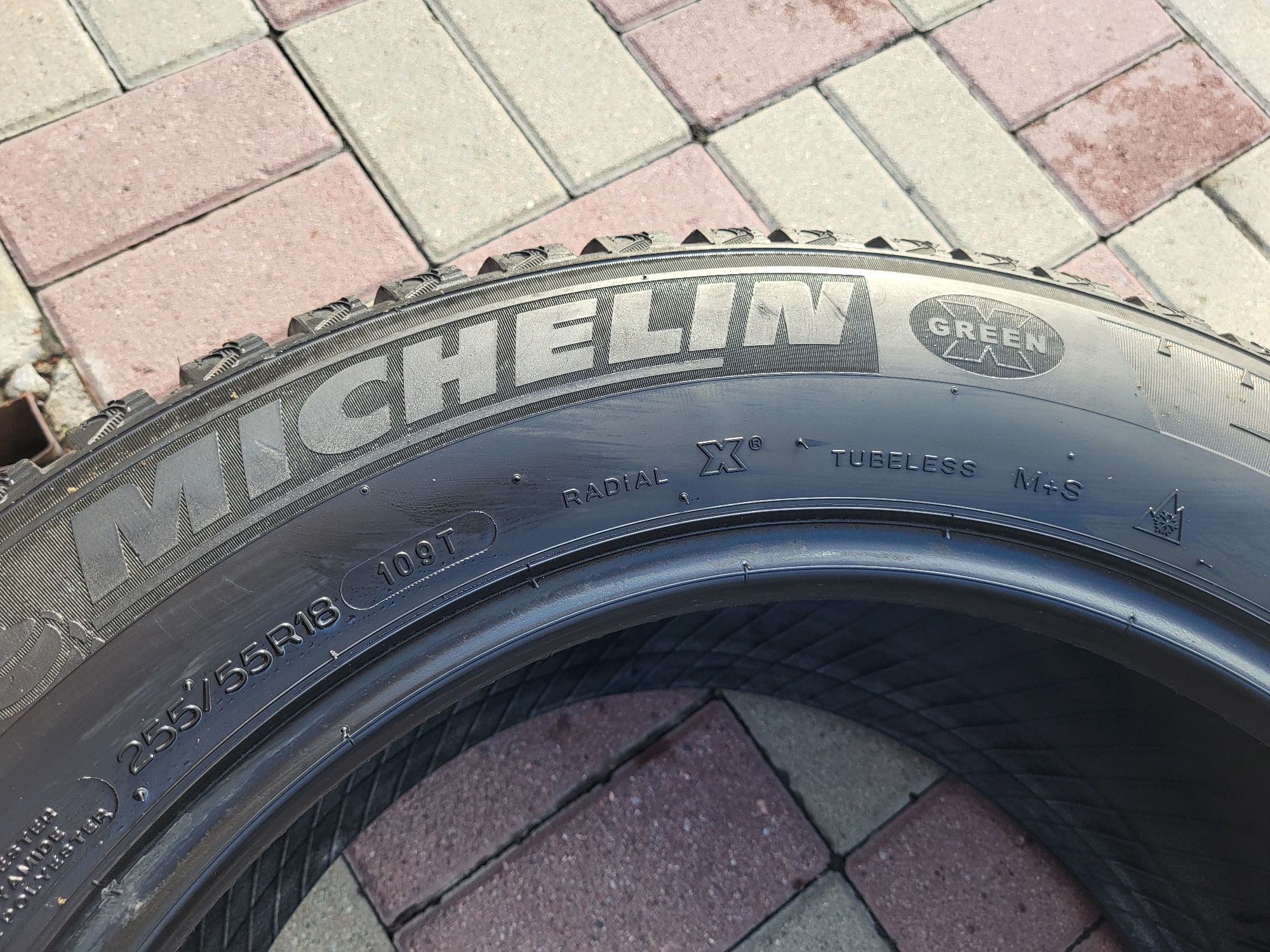 Продам зимнюю резину MICHELIN X-Ice North 4 SUV 255/55 R18 109T