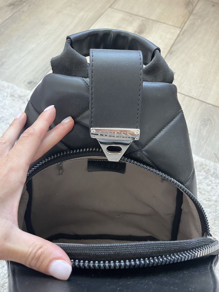 Дамска Раница Guess