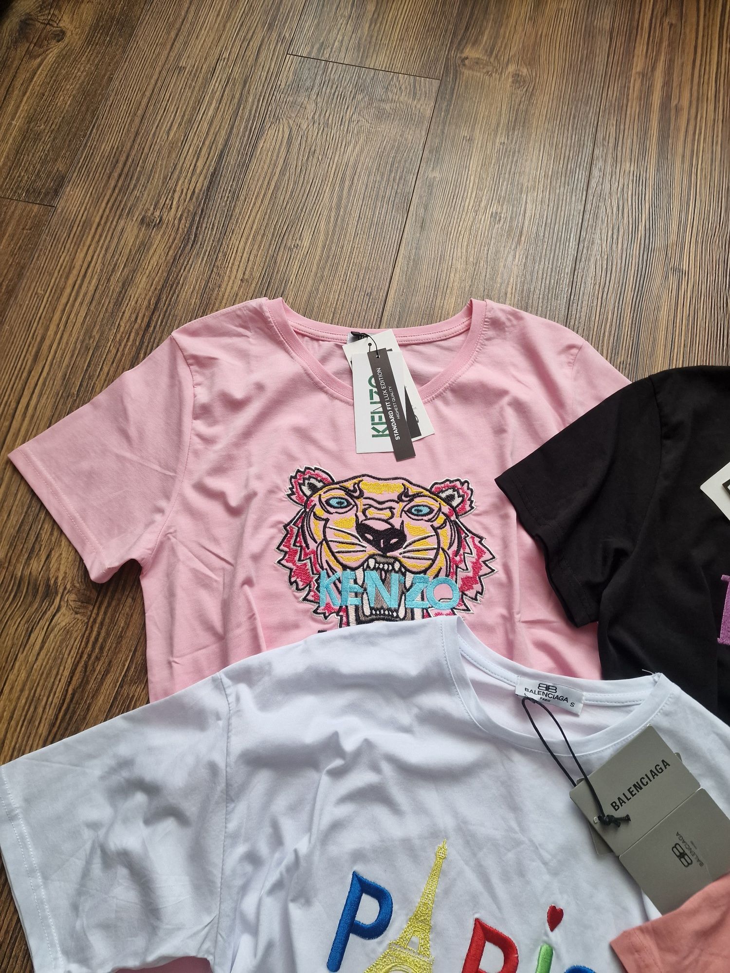 Страхотни дамски тениски размер S M L XL
