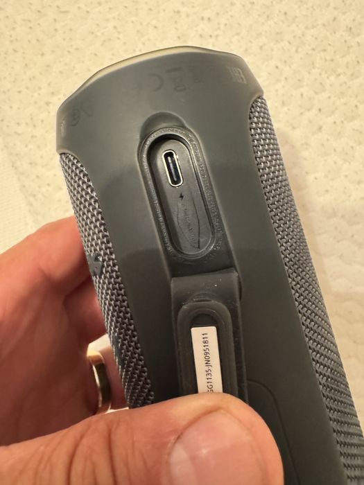 Boxa bluetooth jb essential 2