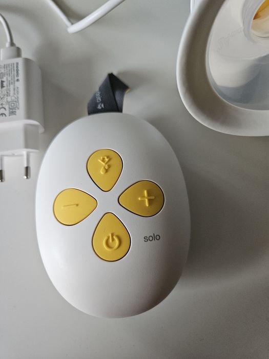 Medela Единична двуфазна електрическа помпа за кърма Solo