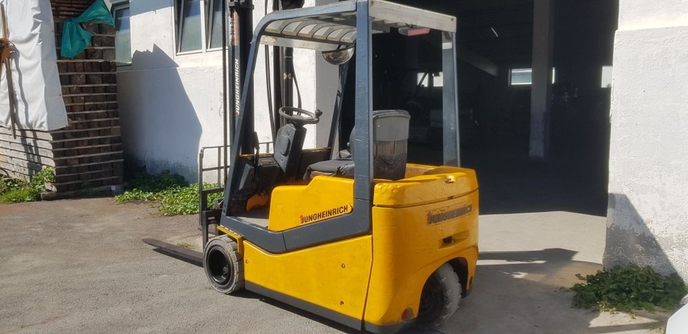 Electrostivuitor Jungheinrich EFG16 de 1.6 tone , 1999 , 3.6 m inaltim