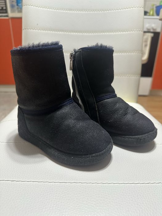 Продам детские уги.