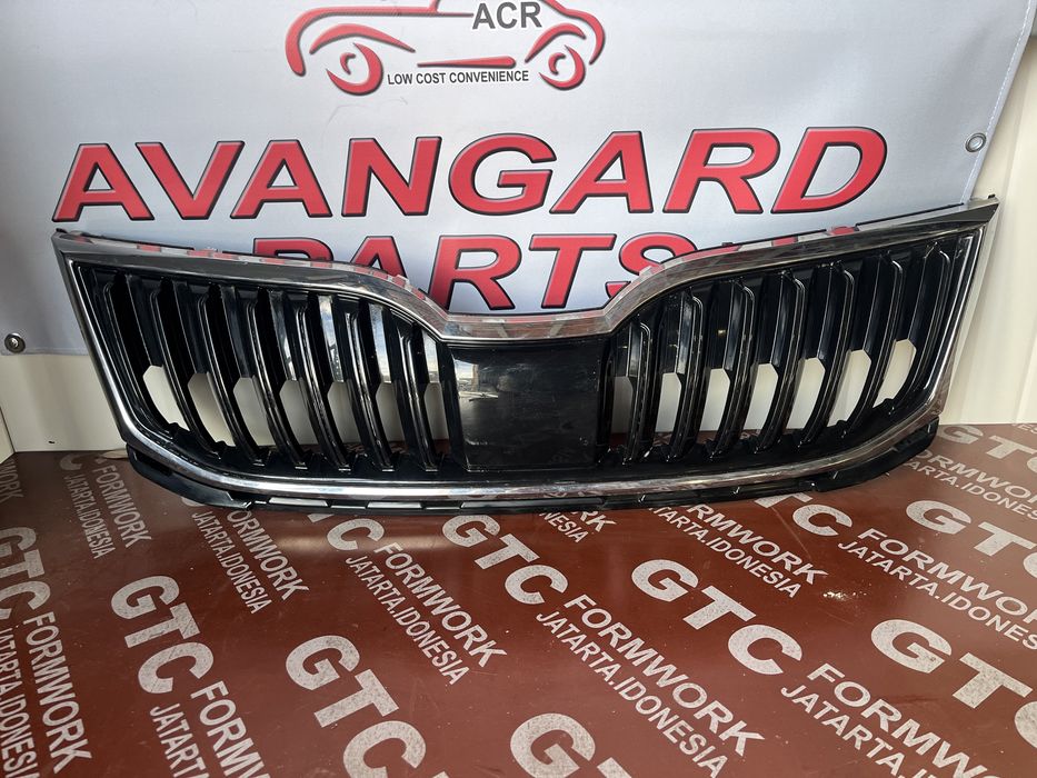 Решетка Skoda Octavia 2017-