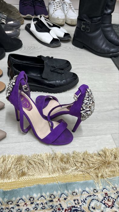 Обувь женская 38 размер