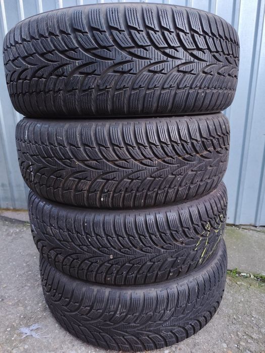 Anvelope 195 55 r16 iarna nokian Wrd3