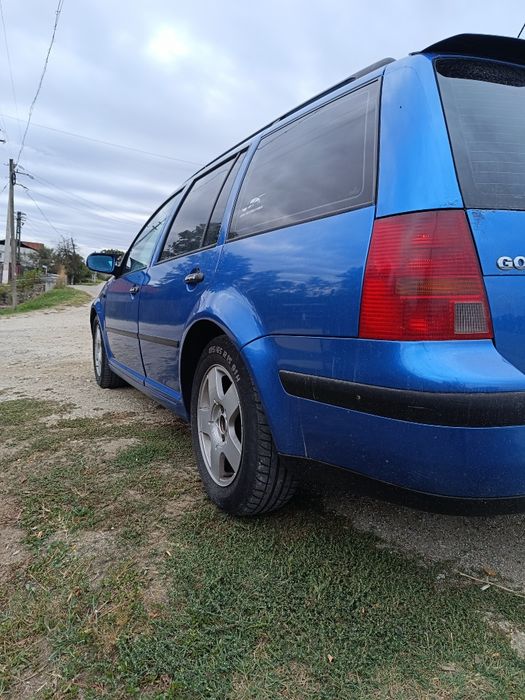 Vând golf 4 116 cp