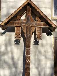 Cruce de lemn de stejar