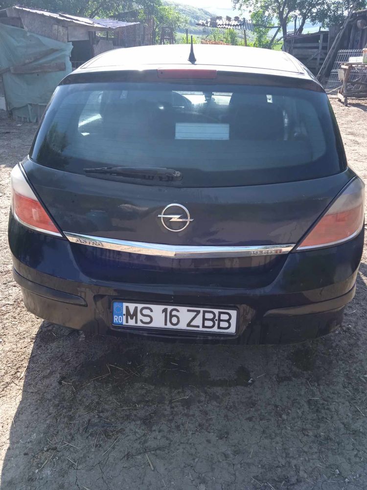 Se vinde Opel Astra H