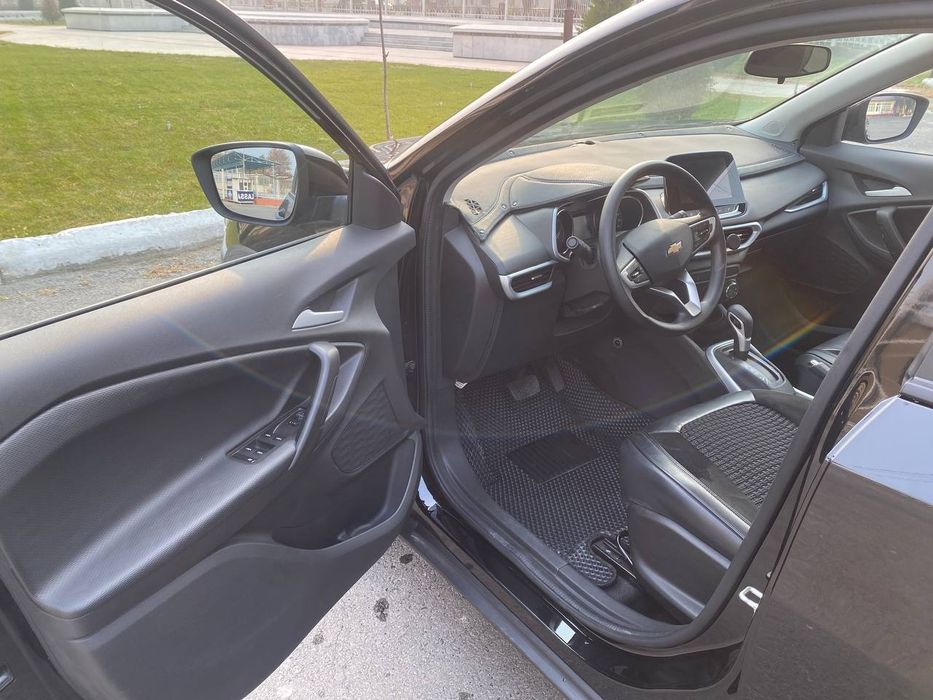 Tracker 2 sotiladi yangi moshina 2025 Sentyabrda olingan