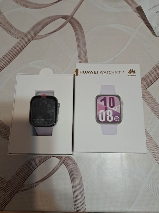 Смарт часовник HUAWEI WATCH FIT 4