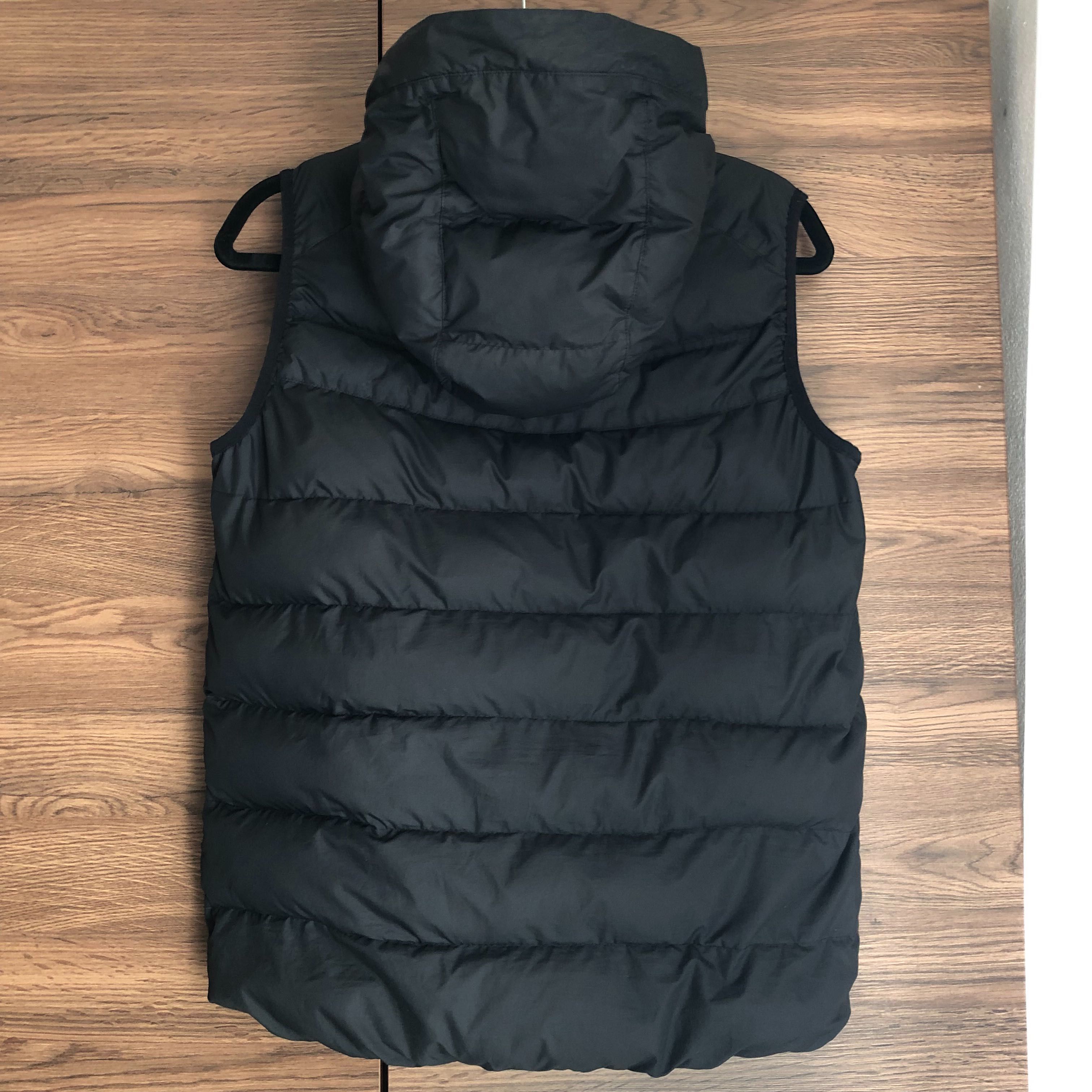 Vând vestă Nike original