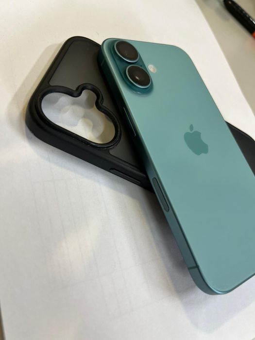 iPhone 16, 128GB, albastru teal – ca nou!