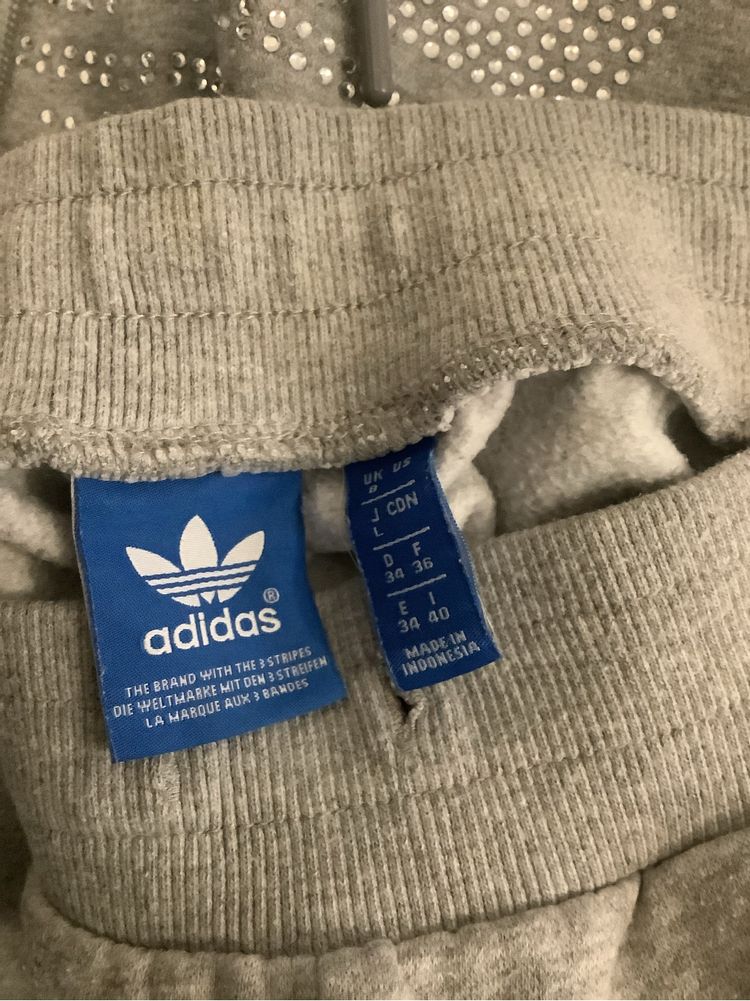 Детски сив екип Adidas (XS рр)