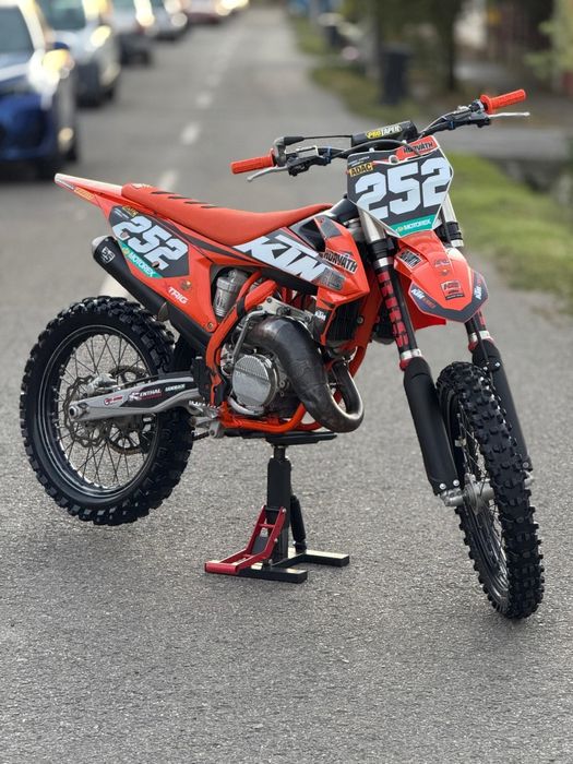 Vând KTM 125 SX 2 timpi Power valve/2022/TUNING/4350€neg!