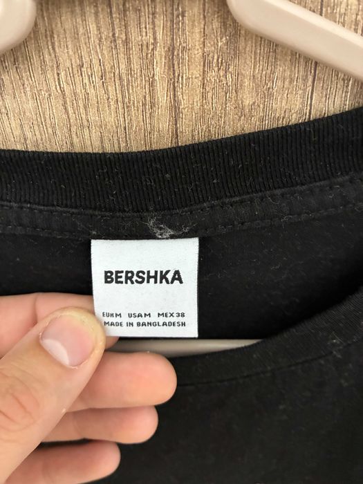 Tricou Negru Barbati BERSHKA imprimeu " Paris " , Marimea M -EUR38-40-