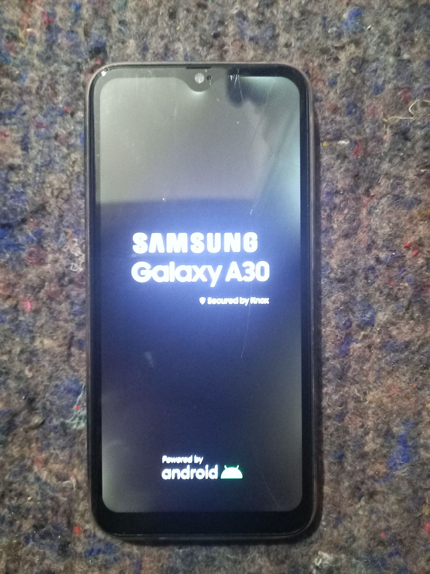 SAMSUNG Galaxy A30