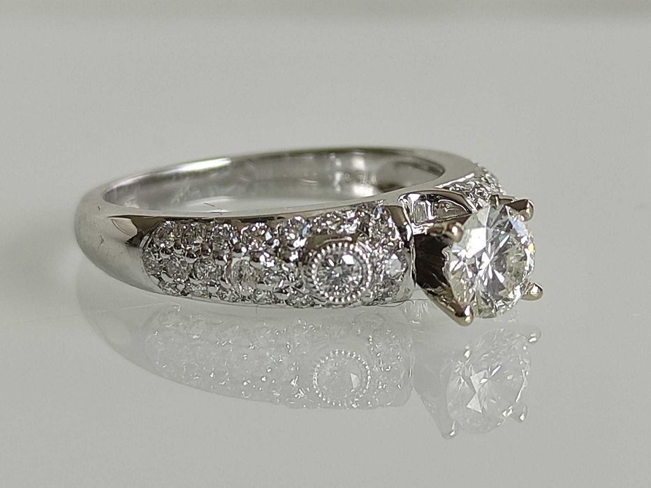 Inel aur 18k cu diamante 1.11ct