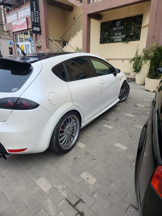 Vând seat leon 2008 MOTOR 2000 DIESEL 170 PS FABRICA FR IN PREZENT DEZ