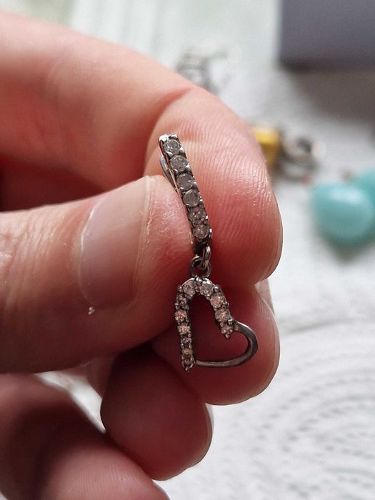 Cercei din argint cu inimă și pietre – stare impecabilă