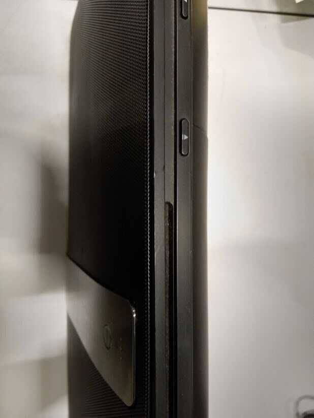 PHILIPS 40W Hi-Fi Безжична музикална система BM50B с забележки!