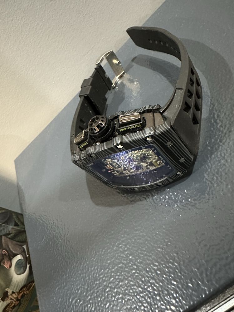 Часовник Richard Mille Chronograph чисто нов
