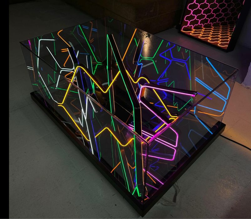 Дизайнерска инфинити Маса / Infinity Table