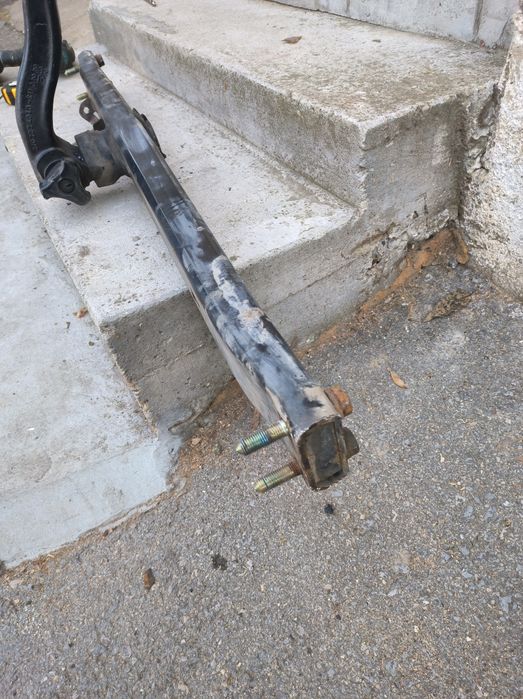 Теглич за Мерцедес С класа оригинален.