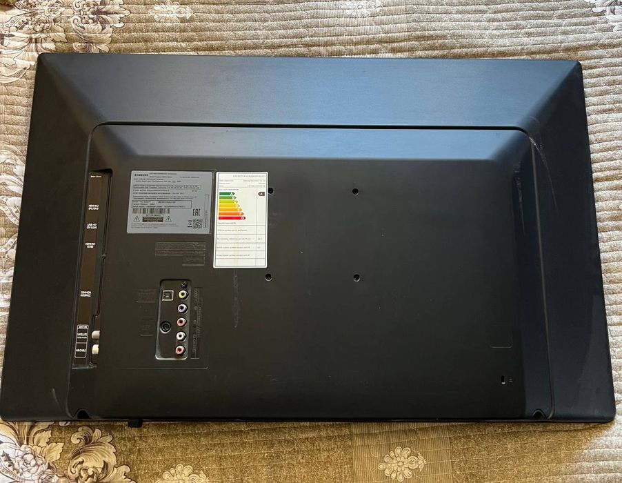 Тв Самсунг в хорошем состоянии