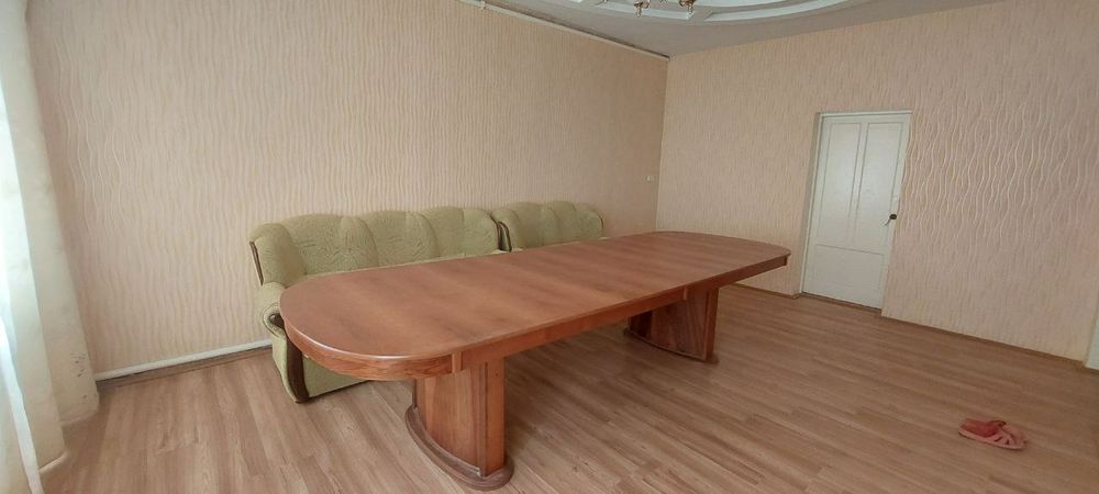 Продам стол в идеальном состоянии