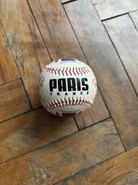Топка за беизбол сувенир -закупен от Париж
