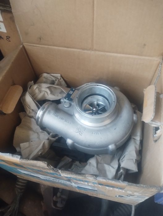 Части втора употреба за товарни автомобили с гаранция Ман ДАФ Мерцедес