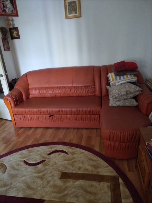 Vand canapea/pat coltar  living ca noua