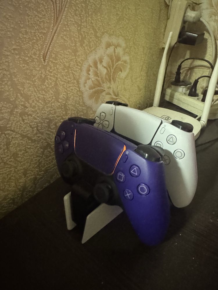 Продаеться плейстейшен 5 + 15 игр