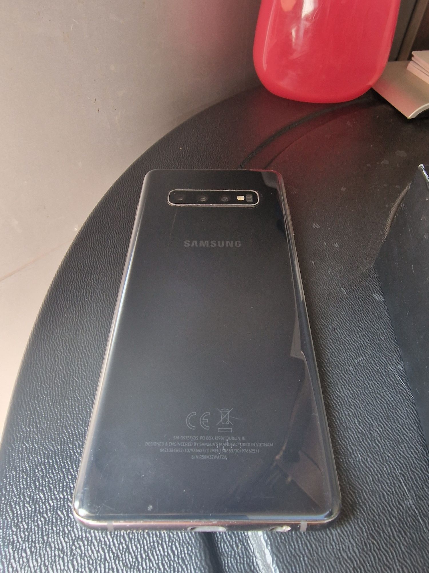 Samsung S10 plus 128gb.