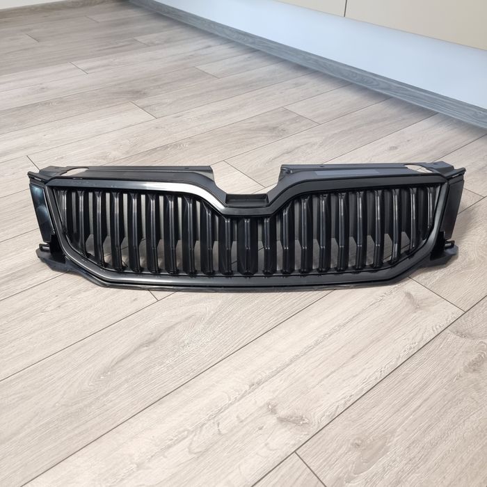 Grila bara radiator Skoda Octavia 3 III 5E 2013-2017 Negra VRS # NOUA