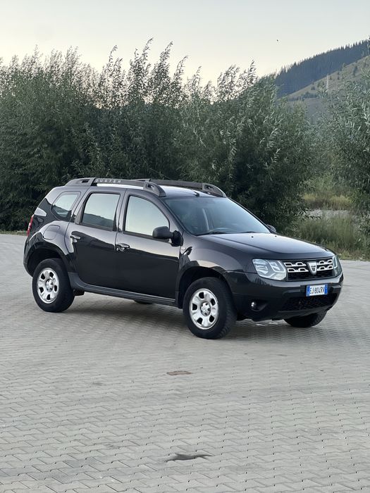 Dacia Duster / 4x4  An 2015 Motor 1.6 benzină și gpl