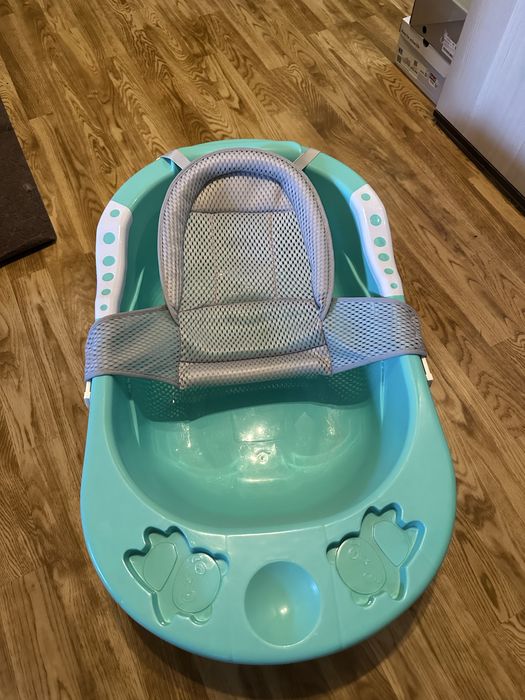 Ванночка для купания младенцев