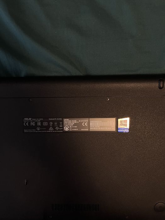 Laptop Asus Sonicmaster i3