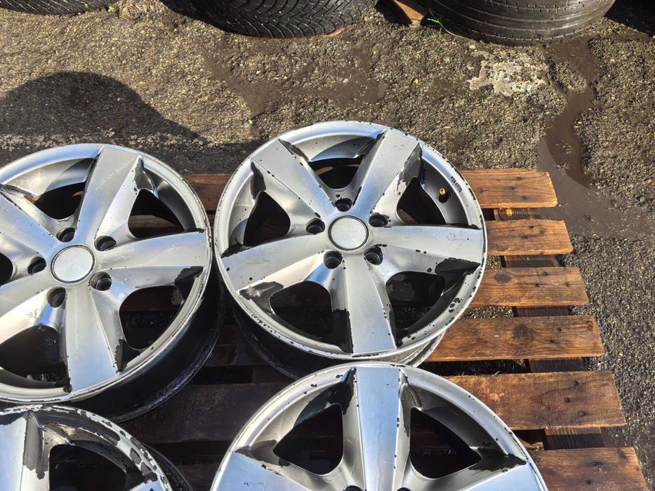 16 цола 5 х 114,3 мм Митсубиши / Мазда / КИЯ / Хюндай - 7 Инча / ЕТ 40