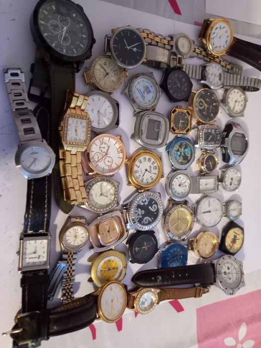 Lot 40 ceasuri quartz unisex