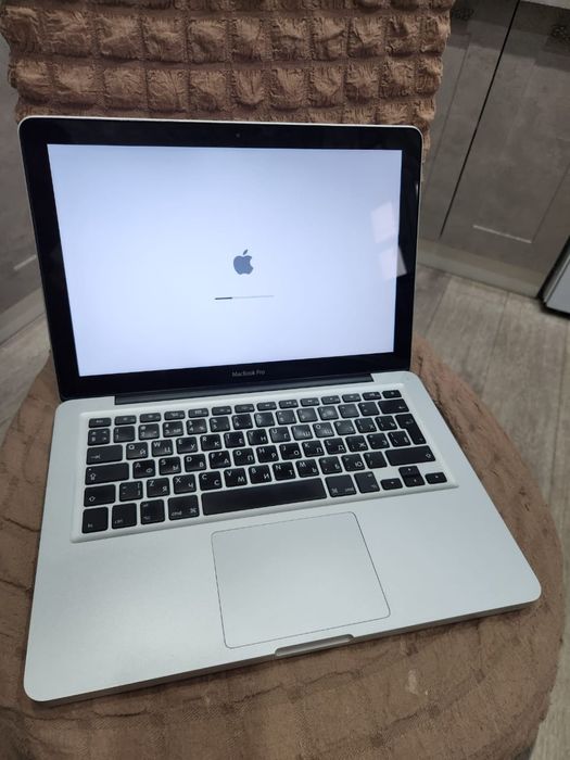 Мак бук MacBook pro 2012 сумка зарядка в комплекте
