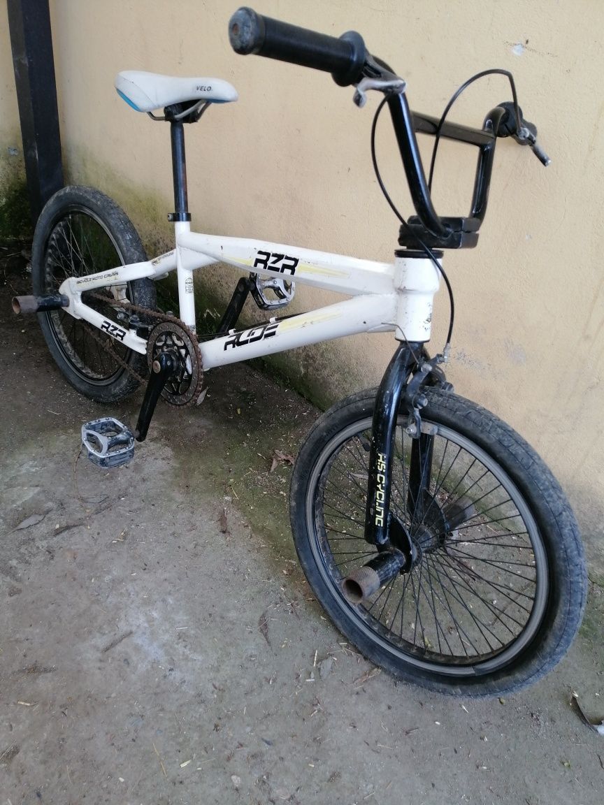 Bicicleta bmx freestyle