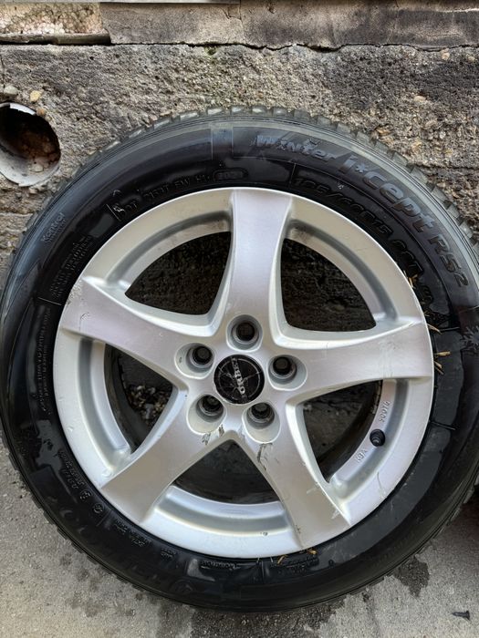 Jante R15 cu anvelope Wolkswagen Polo