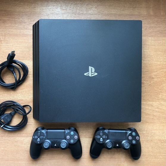Продам play station 4 pro 1 tb непрошитая