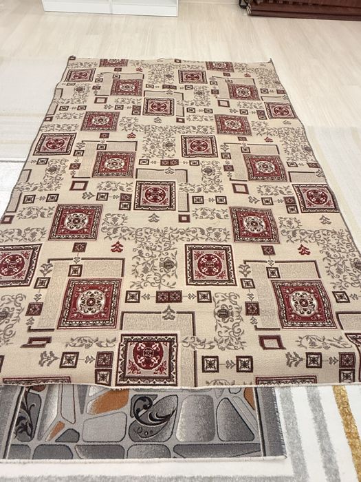 Продается ковры-дорожки б/у