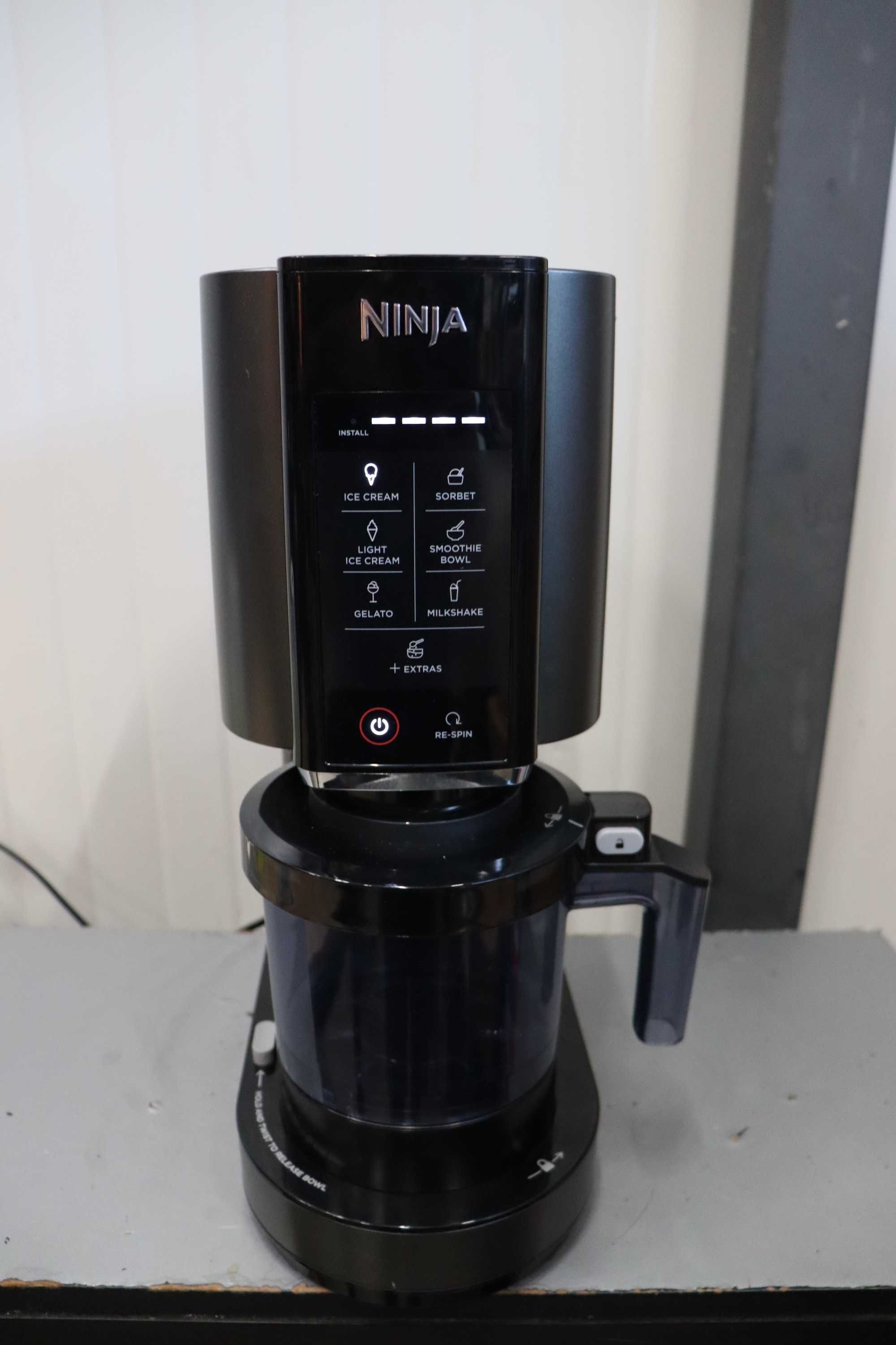 Машина за Сладолед, Сорбе и Млечни Шейкове Ninja NC301, 7 програми