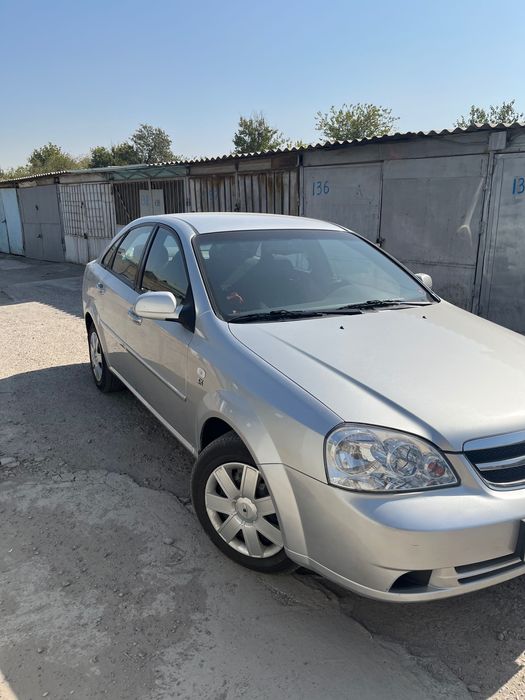 Lacetti 1.8 один хозяин