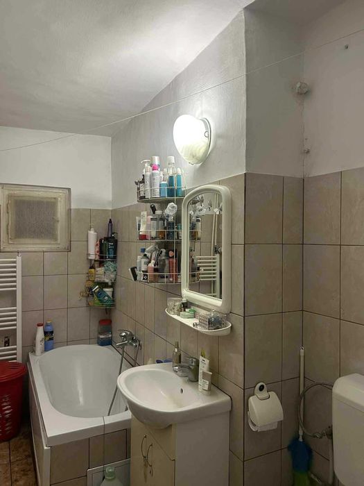 Dau in chirie apartament 2 camere Oradea